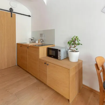 Apartma Jenkova Rezidenca Kranj Exterior photo